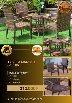 TABLE A MANGER JARDIN EN ROTIN 4 PLACES image 1