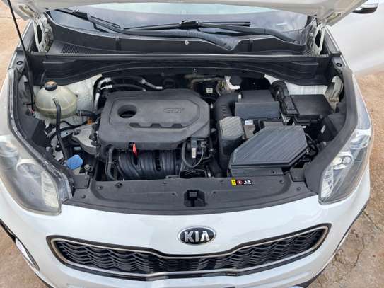 KIA SPORTAGE E X image 15