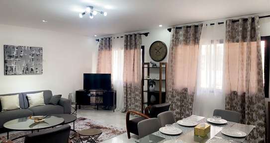 Appartement meublé 3 chambres salon Virage piscine, jardin image 3