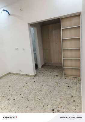Appartement neuve spacieux á louer a sacre coeur 3 vdn image 5