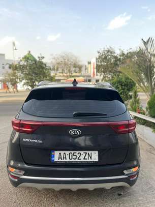 Location Kia Sportage 2022 image 6