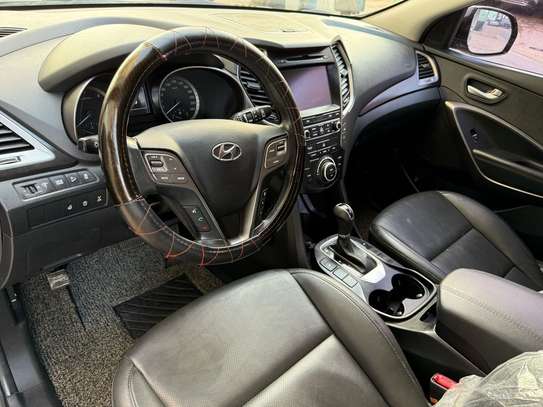 Hyundai santafe 2016 image 4