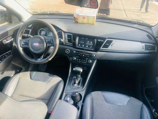 KIA NIRO HYBRIDE 2018 image 11