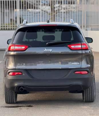 Jeep Cherokee Sport AWD année 2017 image 4