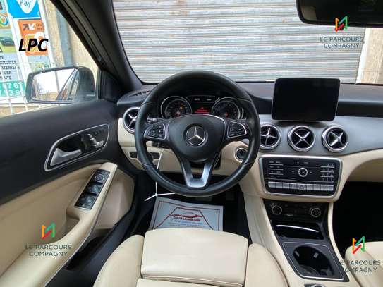 Mercedes GLA 4Matic image 6