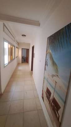 2 CHAMBRES A LOUER A NGOR DERRIERE MARINA BAY image 5