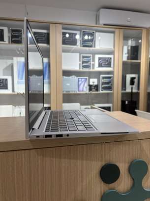 HP EliteBook 840 G8 - I7 11e | 16GB RAM | 256 - Tactile image 5