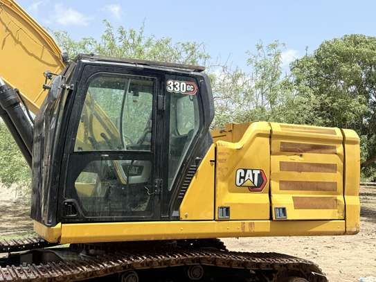 2022 Caterpillar 330 GC image 3
