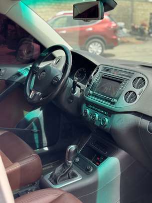 Volkswagen Tiguan image 8