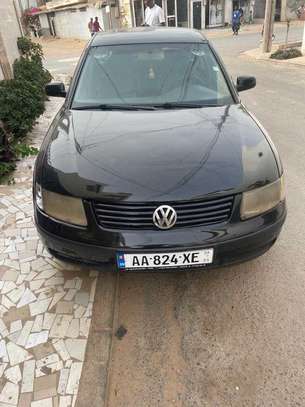 Volswagen Passat 2000 image 1