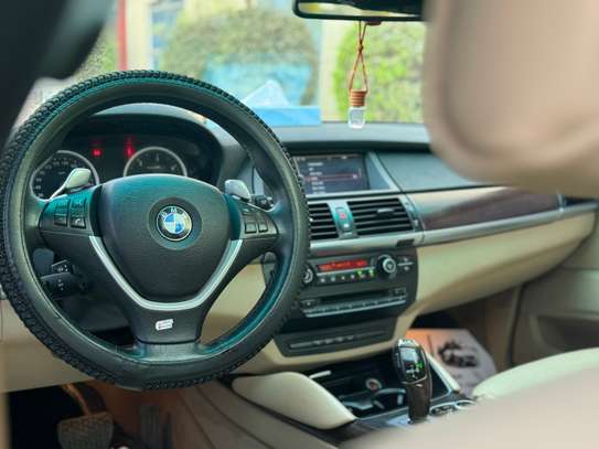 BMW X6 image 2