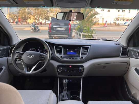 Hyundai Tucson image 10