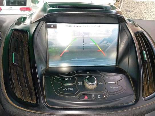 Je vends ma ford escape automatic essence climatise 2014 image 5