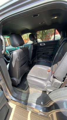 Ford Explorer image 5