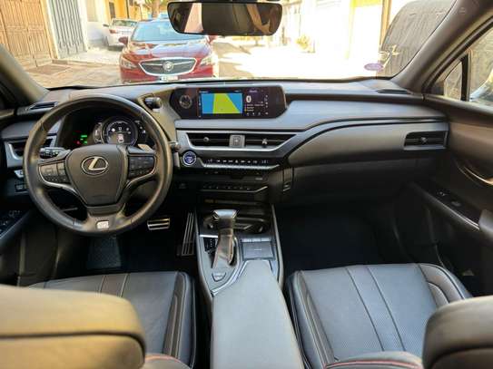 LEXUS ux250h, 2019 Hybride image 15