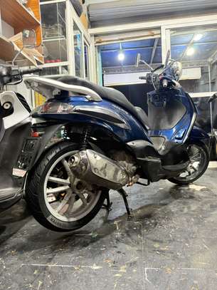 Beverly, Tureur, moteur 250 CC année 2014, venant avec Cmc image 5
