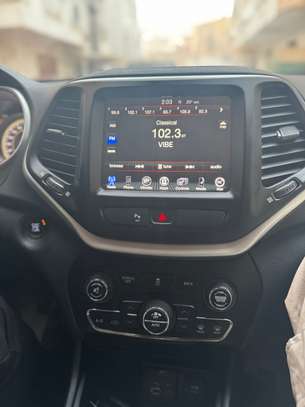 Jeep Cherokee limted image 13