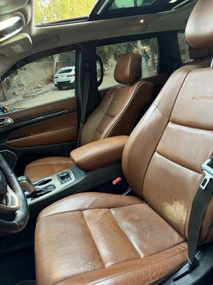Jeep grand Cherokee submitt image 8
