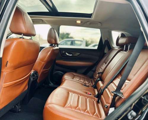 2018 Nissan Rogue SL AWD image 9