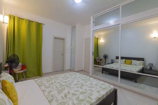 Appartement F3 meublé à louer aux Almadies image 11