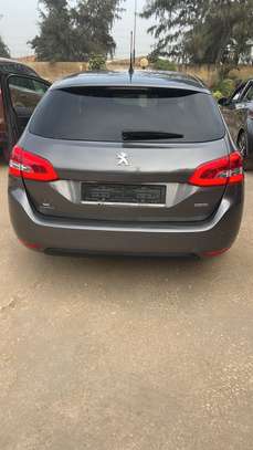 Peugeot 308 2017 image 2