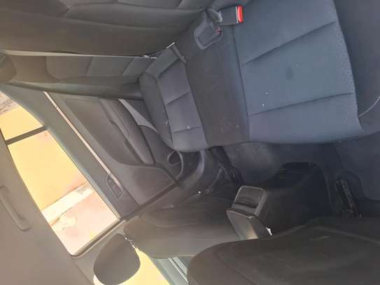 Hyundai elantra image 9