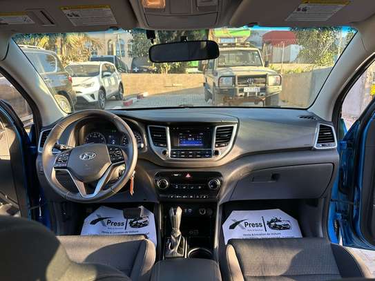 HYUNDAI TUCSON 2016 image 4