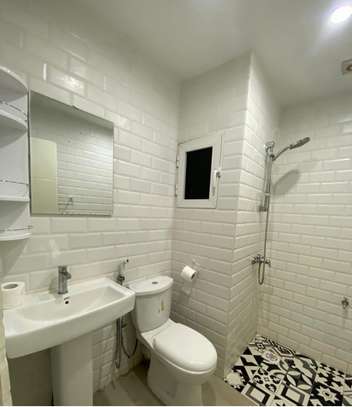 Appartement F4 meublé image 5