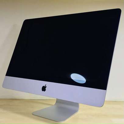 Apple iMac tout-en-un Argent Écran Large Design image 2