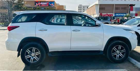 Toyota fortuner 2017 image 1