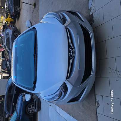 Hyundai  elantra 2016 vena déja dédouoinne image 11