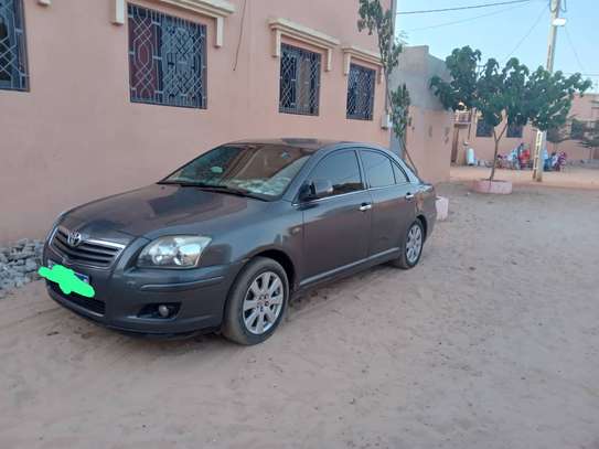 toyota avensis image 3