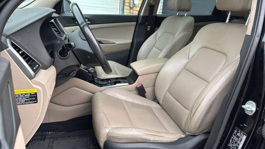 Hyundai Tucson image 7