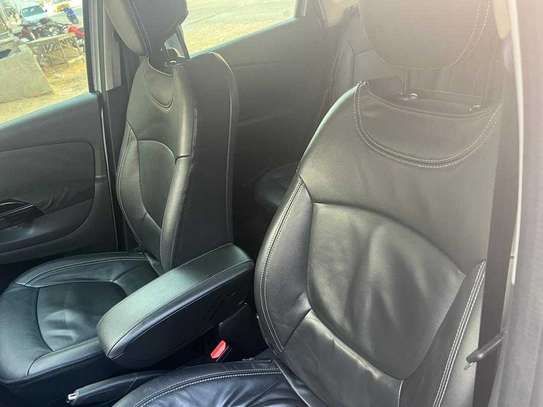 Renault QM3 capture 2016 image 7