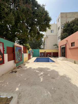 Villa Basse à louer au point E image 7