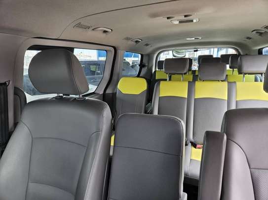 Hyundai  Grand Starex 15 places image 4
