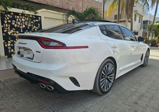 KIA STINGER PLATINUM AWD image 4