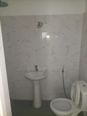 Sacré cœur derrière résidence mamoune F4 à louer image 5