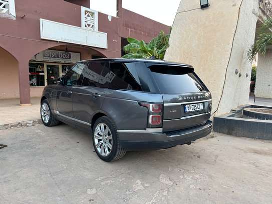 Range Rover Vogue image 3