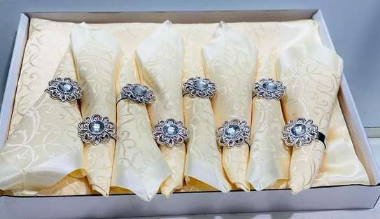 9 Pieces Ensemble Nappe de Table VIP image 1