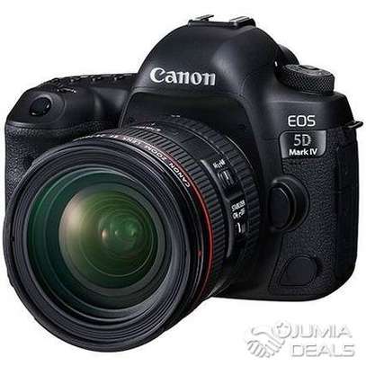 Canon EOS 5D Mark IV image 1