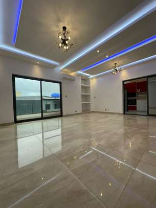 Appartement F5 neuf Corniche Mamelles image 3