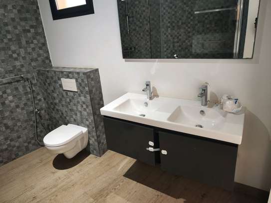 A louer appartement lumineux F4 haut standing au virage image 10