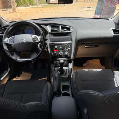Citroën C4 diesel manuel année 2016 image 10