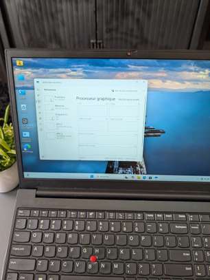 Ordinateur Lenovo i5 12th / NVIDIA / 512gb /16gb ram image 9
