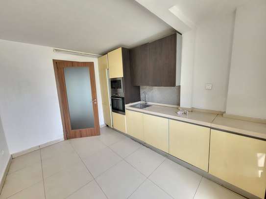 Bel appartement moderne à Amitié 2 image 9