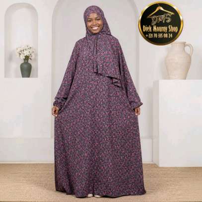 Robe avec voile intégré image 6