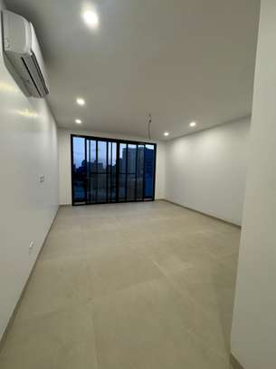 Appartement de 3 chambres au point e lumineux a louer image 11