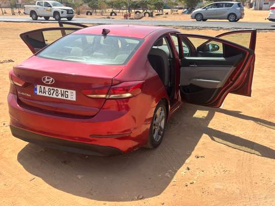 Hyundai Elantra 2017 image 10