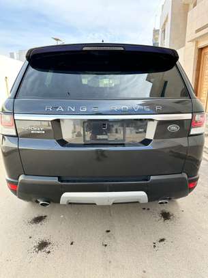 Range Rover sport image 11